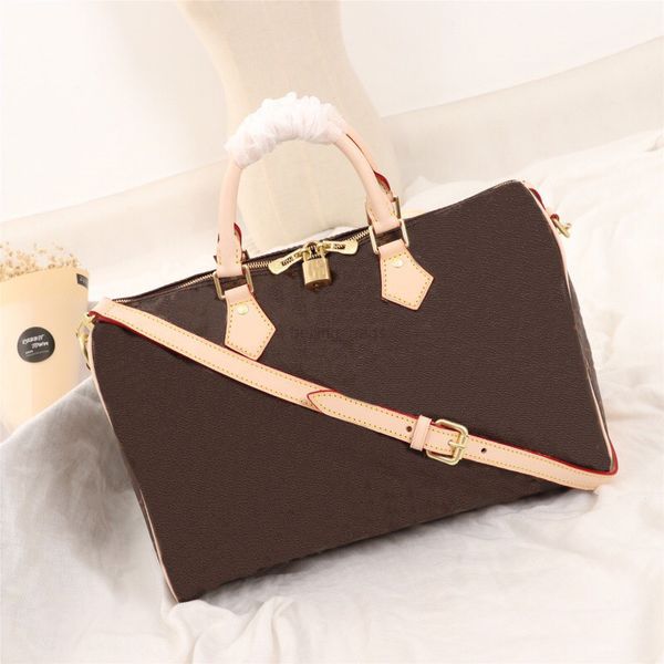 

luxury designer shoulder bag crossbody bag 2022 new square bags leather one slanting fashion luxurys designers