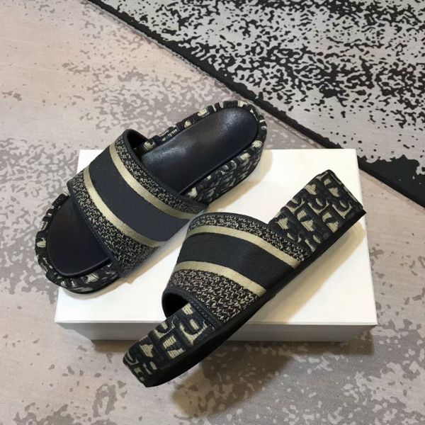 

classic embroidered cotton slippers with thick soles and diagonal jacquard genuine leather luxury women's shoes are slim, fashionable, Black