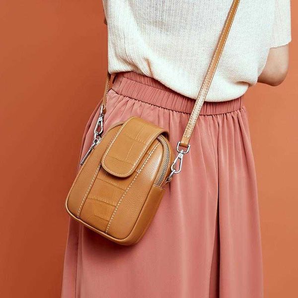 

louis vutton bagdesigner luxury fashionable ladies tide design mobile phone girl personality classic wild one-shoulder age-reducing diagonal