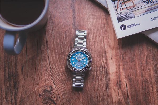 

wristwatches diving watch sbbn017 blue dial rotating ceramic bezel sapphire 300m wr nh35 automatic movement men watches, Slivery;brown