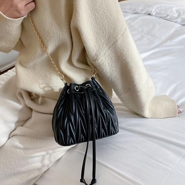 

evening bags pleated women's crossbody bag designer luxury shoulder female tassel bucket handbag messenger chain tote