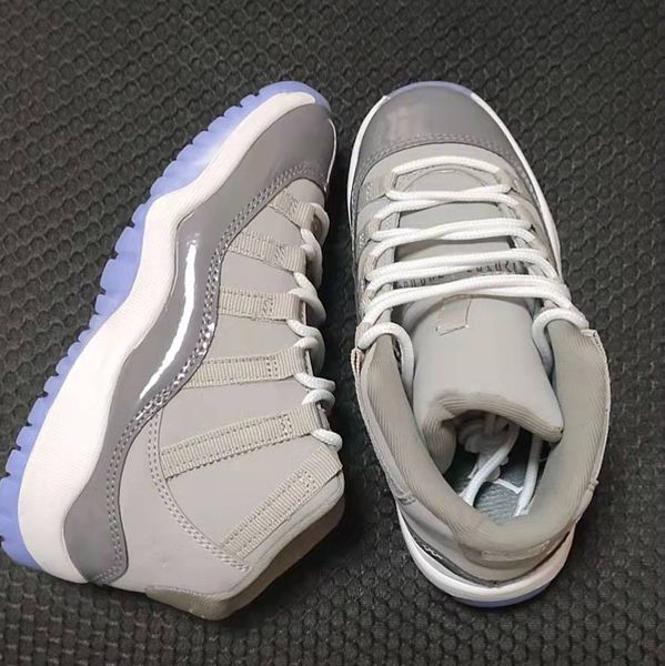 

kids cool grey hight 11s basketball shoes 11 boy girl sneakers heiress black bred cap and gown concord white low sports trainers