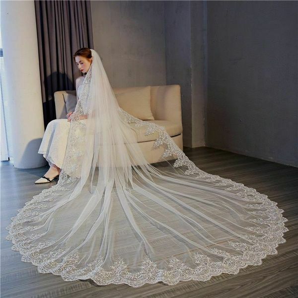 Sparkly 3M Long Cathedral Wedding Veils One Layer Lace Applique Trim Soft Tüll Real Image Pailletten Brautschleier mit Kamm