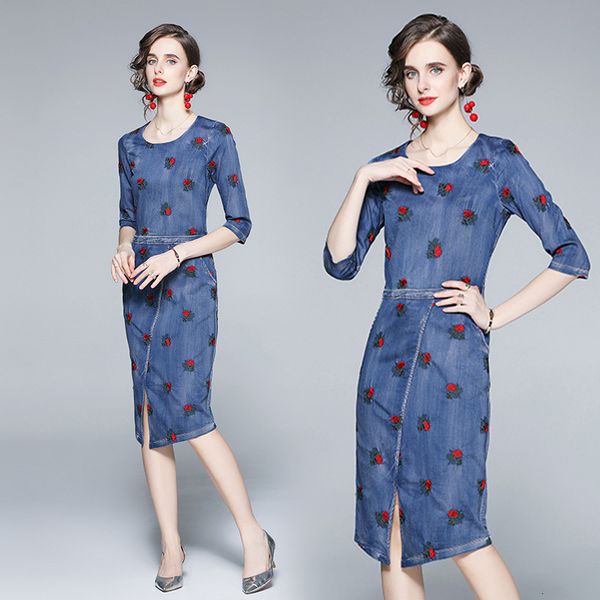 

temperament skirt light mature style 2021 autumn romantic rose embroidery hip slim denim dress, Black;gray