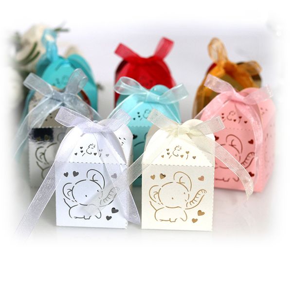 Favorece os titulares 100pcs elefante a laser de elefante de carro favorece caixas de doces da caixa de doces com titulares de favor do casamento de fita de casamento