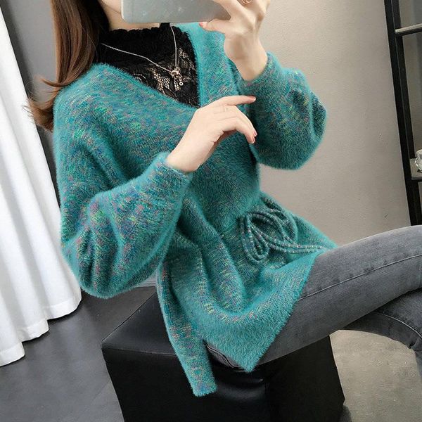 

women's sweaters fake two-piece sweater wear thickening lace bottoming shirt for women fashion versatile autumn and winter, White;black