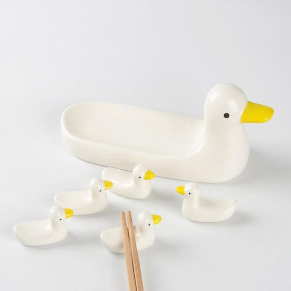

chopsticks 1 pcs ceramic treasure duck stand super cute duckling holding pieces
