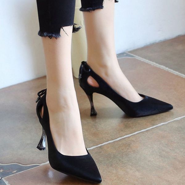 Top Quality Mulheres Bonito Doce Ponto Ponto VERMELHO PU Couro Deslizador em Saltos Altos Feminino Casual Preto confortável escritório saltos sapatos Zapatos E9115