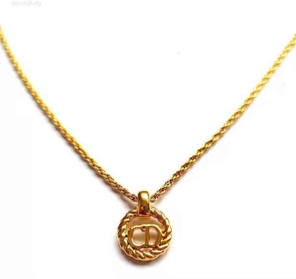 

christian/dio necklace replenishment.. d family twist classic medieval vitage circle clavicle chain, Red;brown