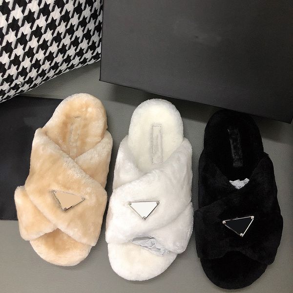 Dames luxe pantoffels Geëmailleerde driehoeken Designerschoenen Wollen slippers Crossover Harige glijbaan zwart witte mode damessandalen