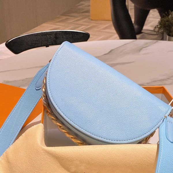 

2021 half month shape women's shoulder bag solid color diagonal bag thick chain decoration handbag summer magnetic buckle purse