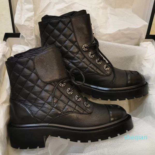

designers women ankle boots superior quality genuine leather round toes shoes chains buckle booties lace up combat boot womens, Black