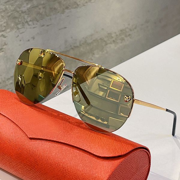 Moda Carti Luxury Luxury Cool Sunglasses Designer de alta qualidade Óculos de sol quadrados Mirror de sapo espelho clássica Pressão leve confortável simples simples lazer