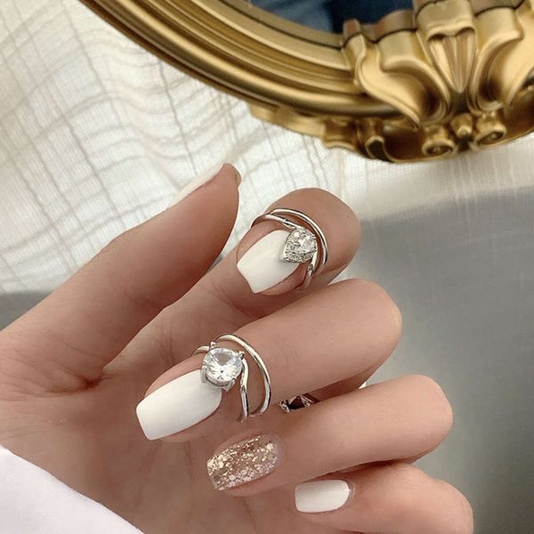 

women's group equipment ~ minority personality design flash diamond celebrity nail ring, Black