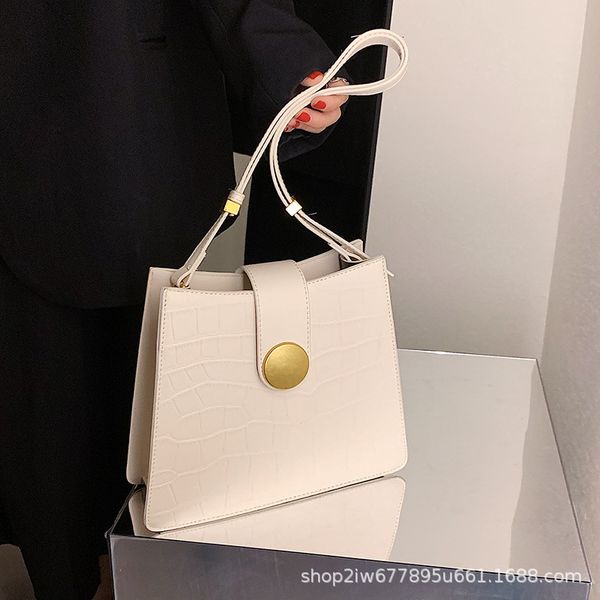 

handbags felicie luxurys purse designers 2021 fashion french design is popular this year. single shoulder messenger armpit bag versatile for, Black;red