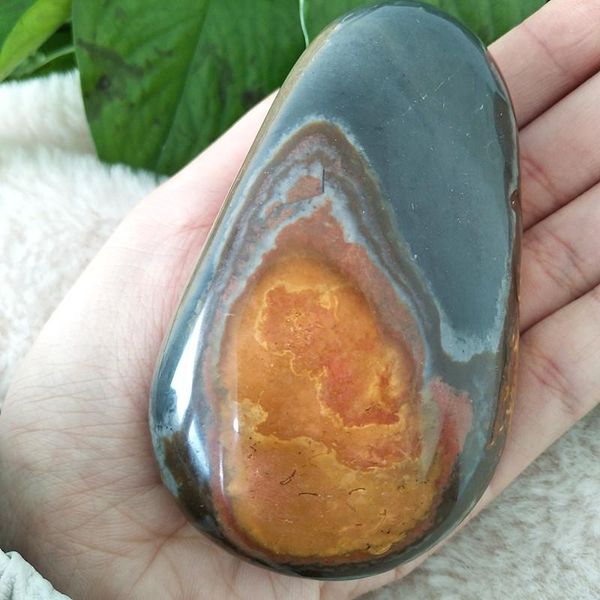 

decorative objects & figurines natural stone marine palm healing crystals collection stones and