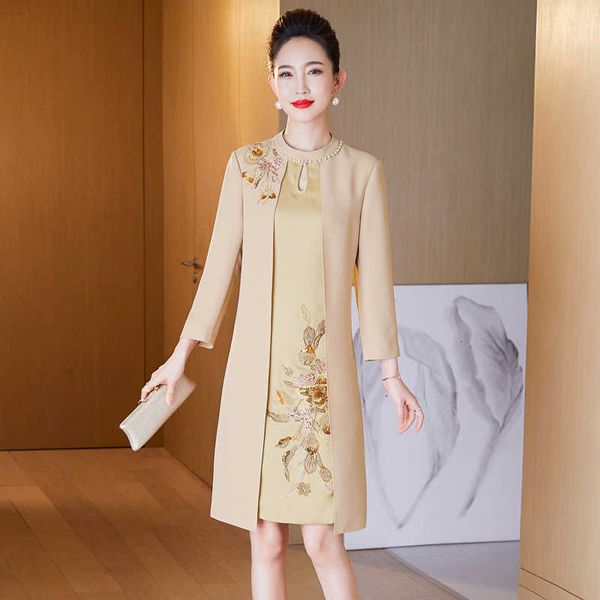 

luxury party evening dress foreign style 2022 spring and autumn fashion high-end happy -in-law fake two-piece, White;pink