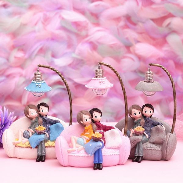 

decorative objects & figurines resin couple character ornaments with led light crafts creative boys girls gift night lamp home office decor