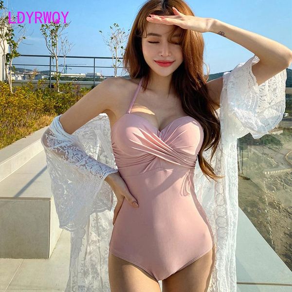 

korean version of the fashion size breasts gather pink slim body cover belly one-piece bikini swimsuit two-piece suits