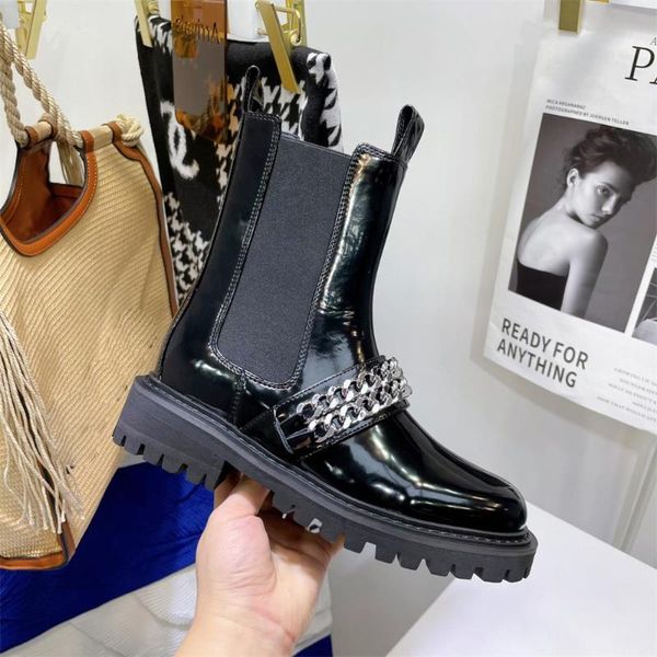 

boots 2021 winter designer women's motorcycle black leather with chain non-slip women