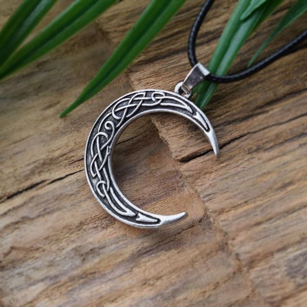 

pendant necklaces crecent moon necklace knots irish celts wicca amulet jewelry, Silver