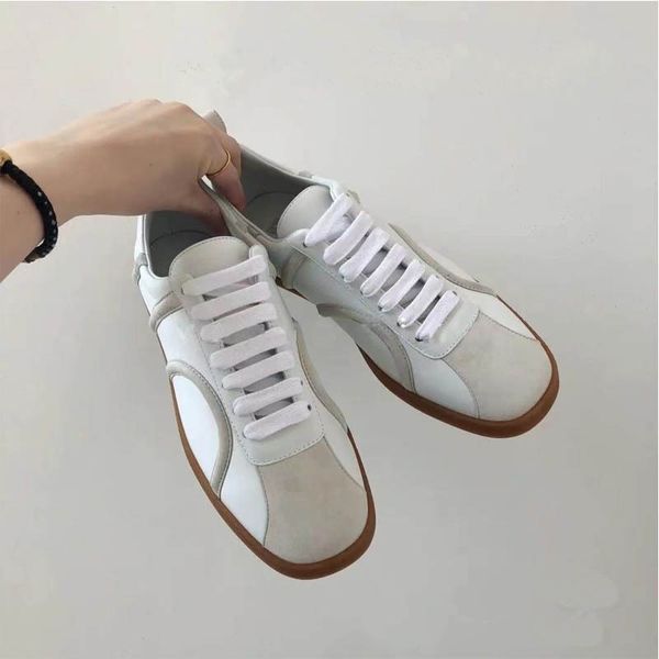 

Gray white retro shoes High-quality leather splicing design simple women's casual shoe Non-slip soft rubber outsole outdoor flat senakers