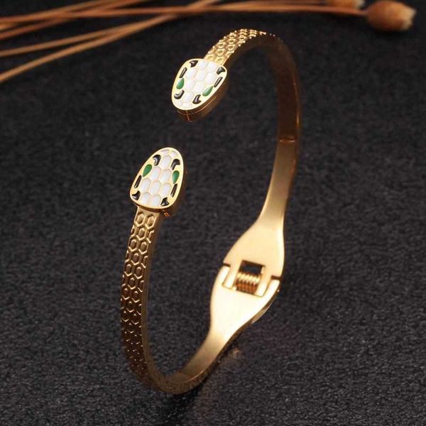

new brand stainless steel charm women girls bangles jewelry luxury wedding party open cuff snake fashion bangles q0719, Black