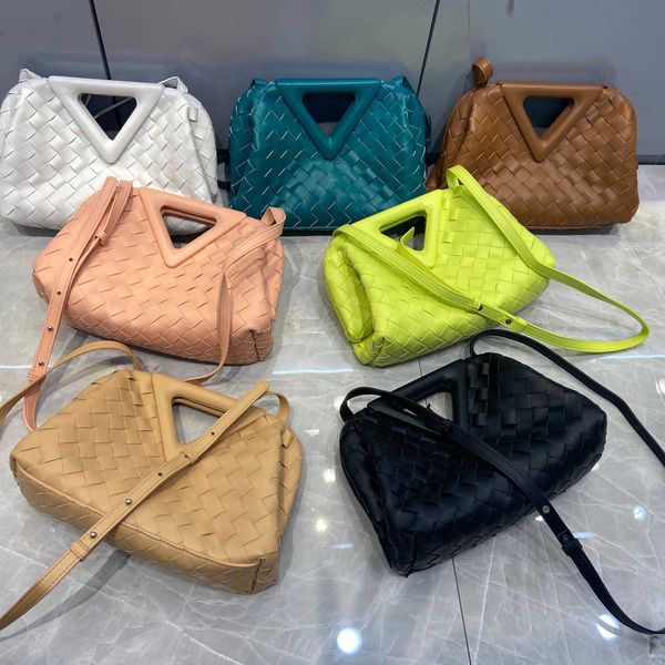 

female summer portable single shoulder messenger bag inverted triangle braided cloud clip bag