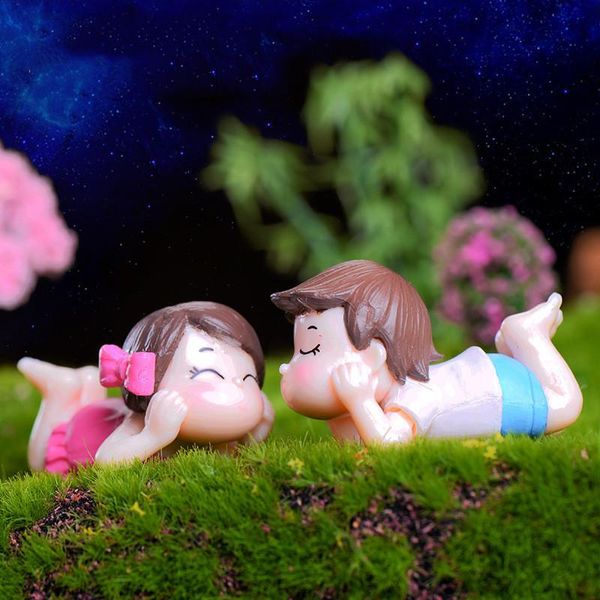

1pair couple boy girl miniature furniture courtyard decoration for dollhouse fairy garden ornament crafts modern landscape toys decorative o