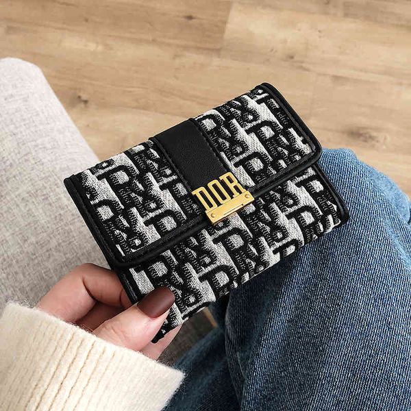 

luxury design handbag 2021 new women's book folding short d home printing zero wallet multi card bag, Red;black