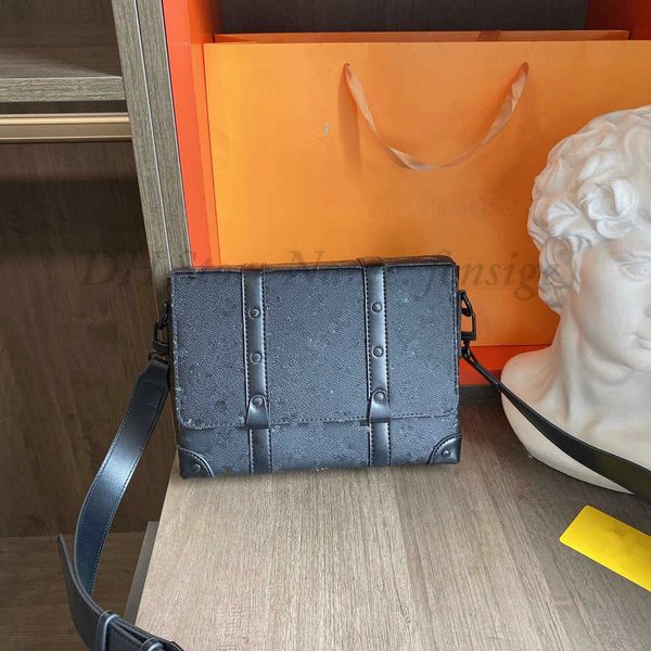 

trunk messenger box bag mens monograms embossed leather flower printed trunks designer crossbody handle bags fashion flap handbag m57726