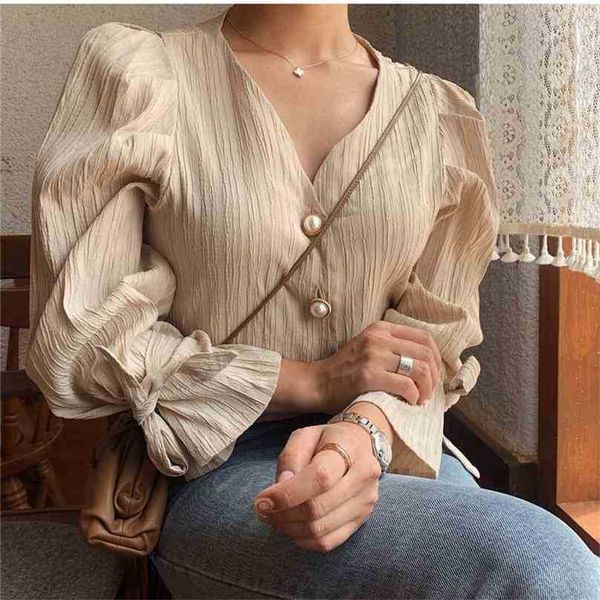 

korean retro elegance casual sweet solid pearls chic fresh loose vintage all match women shirts 210525, White