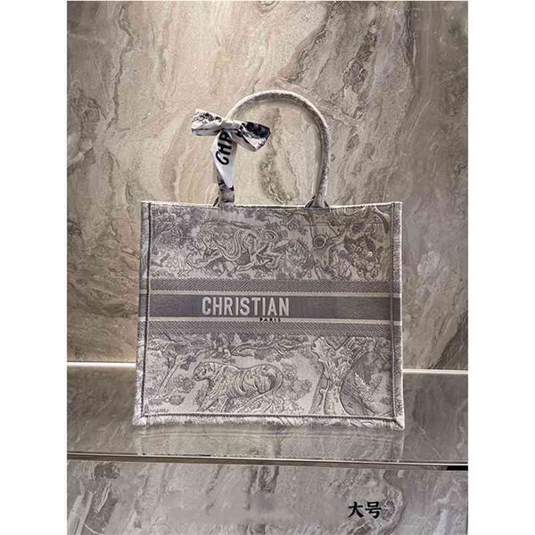 

christian factory edition limited animal jungle tiger embroidery series large bag women bag bags luxuryss bag yw designer handbag bags iteo
