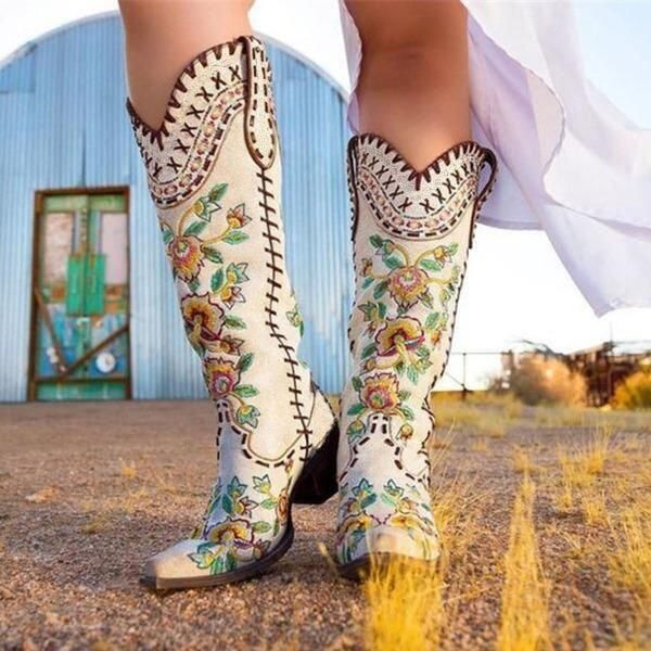 

boots white embroidered floral, Black