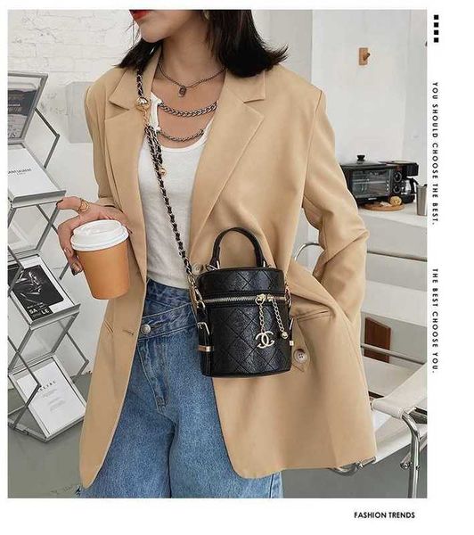 

women's 2021 fashion small fragrance cylinder dinner bag single shoulder cross carry make-up box diamond lattice chain bag