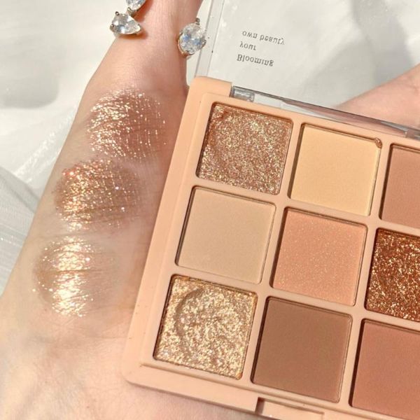 

eye shadow 9colors shimmer eyeshadow palette glitter long lasting highlighter pigmented matte waterproof beauty make up pallette