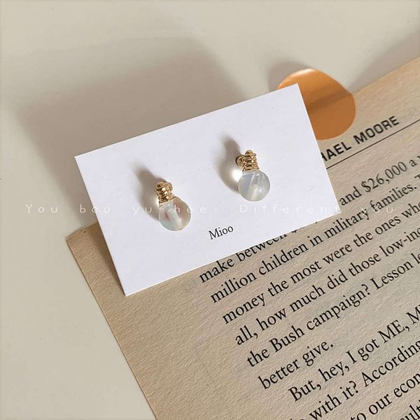

creative light bulb earrings cute simple female small earrings girl