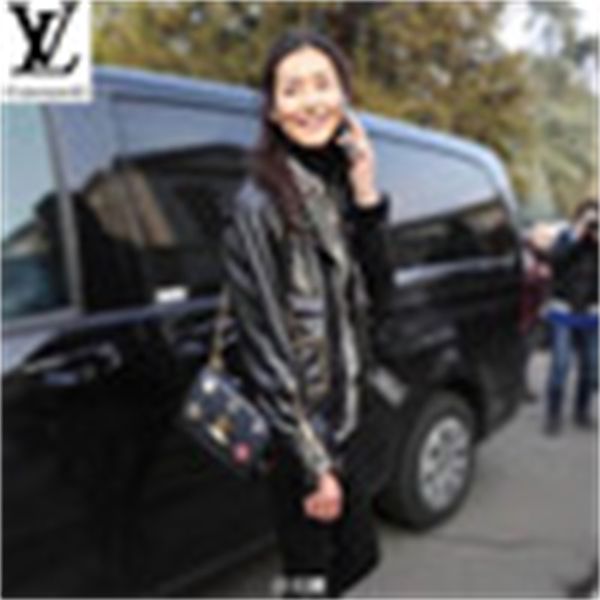 

twist shoulder brand handbag bags designer totes leather luxury medium e6gg m54217 handbags studded handles bouquet bags pattern black e
