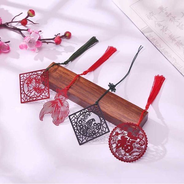

2pc creative window grilles paper cut bookmark decor accessories book mark page folder student office school supplies stationery