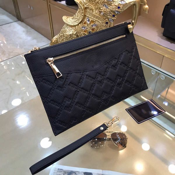 

wallets 2021 summer / autumn new fashion women and men handbags high-quality solid leather diamond lattice famous luxury purse, Red;black