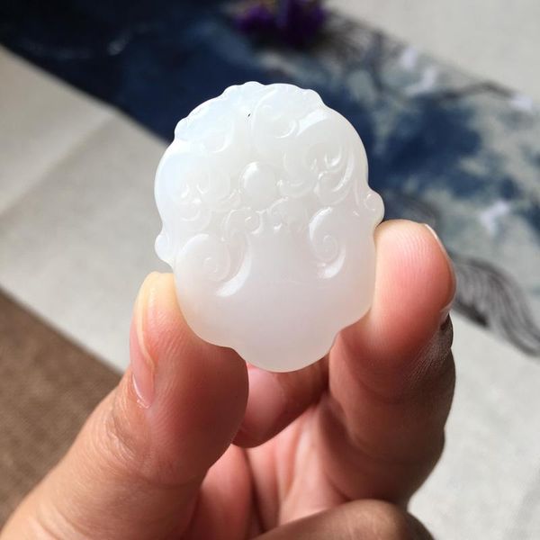 

lockets h50#hetian jade sheep fat white pendant qinghai material antique dragon, Silver