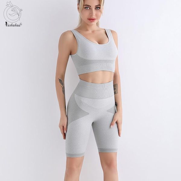 

yoga outfit 2021 seamless sports suit women's gym gather bra shorts fitness breathable clothing 2-piece set