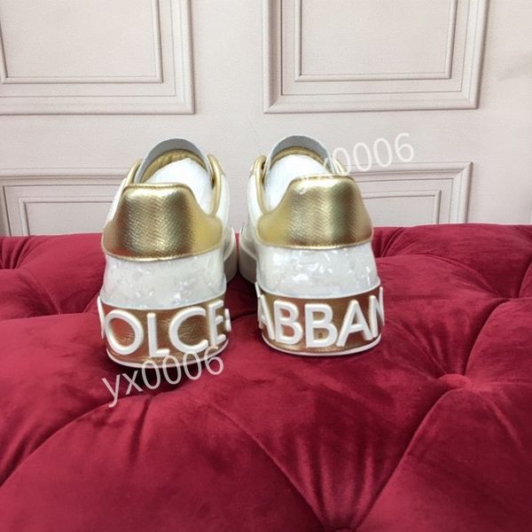 

2021 casual shoes trainers all blacks white pink black yellow dream blue suede leather glitter women men designers sports outdoor hc200903, Red;white