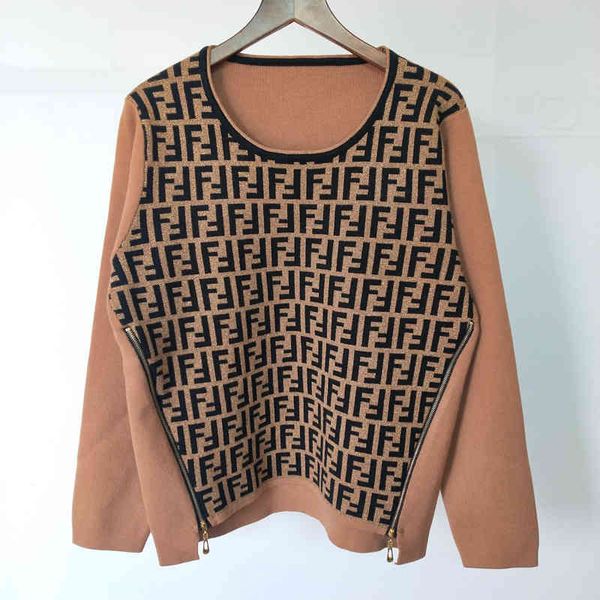 

jacquard side zipper knitted for women in autumn and winter, White;black