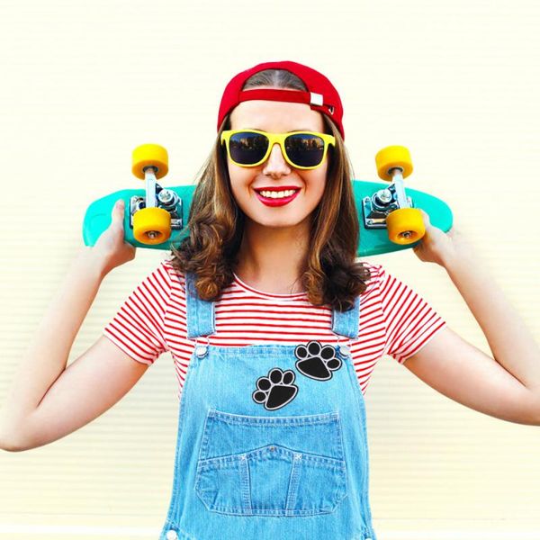 

20pcs exquisite embroidery patches assorted dog pattern cloth stickers gift wrap