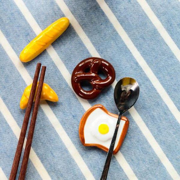 

chopsticks 4pcs/set chopstick rest holder shelf pen rack japanese style creative bread breakfast decoration kitchen utensil