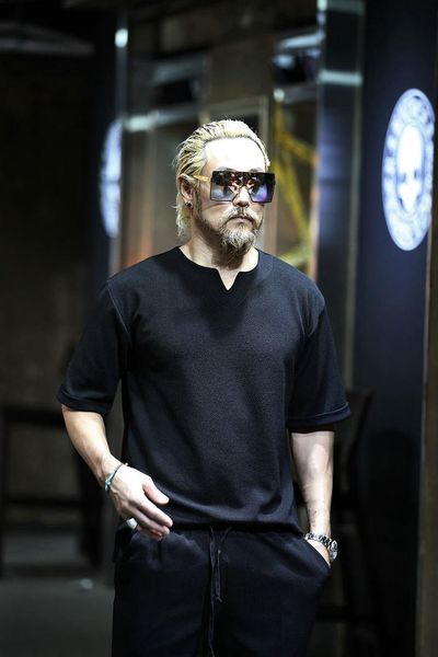 

men's t-shirts big fashion summer solid color chicken heart collar loose trend short sleeve roll t-shirt black, White;black