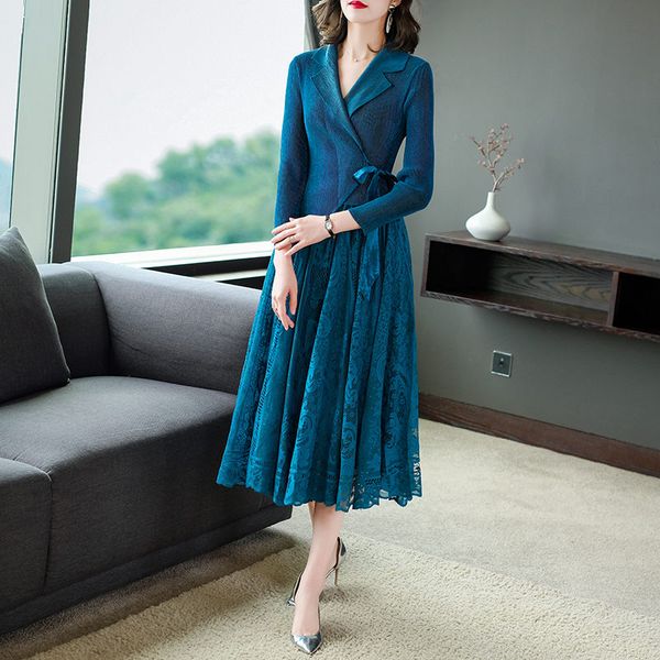 

Velvet Long Dress 2021 Autumn New Light Luxury Design Suit Collar Pleated 4/5 Sleeve Office Lady Chic Fake Two Piece Dress Y627, Black