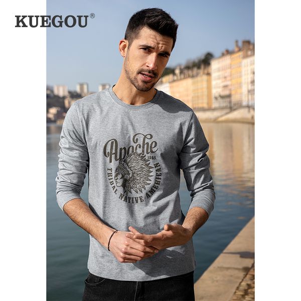 KUEGOU 100% Baumwolle Frühling Mode Tees Oansatz Herren T-shirt Langarm Vintage Print T-shirt Sommer Top Gelb Plus Größe 88129 210524