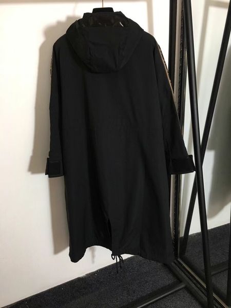 

1109 2021 Spring A Line Long Sleeve Hooded Fashion Coat Zipper Prom Fashion Flora Print Panelled Brand Same Style Faluolan, Black